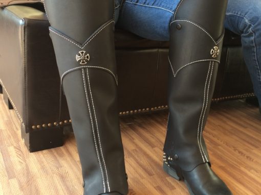 Contrasting Stitching on Black Leather looks sharp!